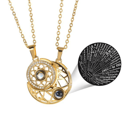 Par de Colares EU TE AMO em 100 Idiomas - Sol e Lua Dourado