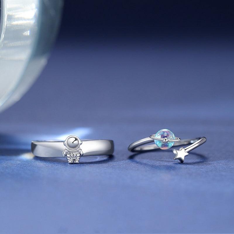 Par de Alianças Astronauta e Planeta